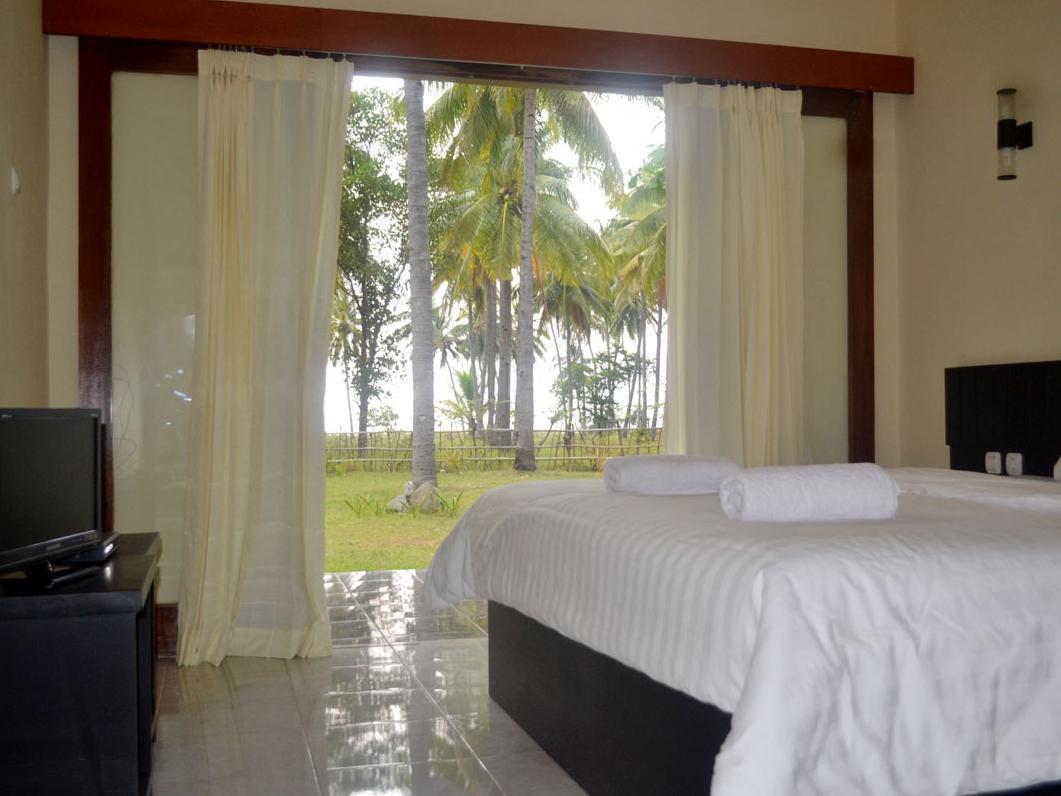Gondang Beach Hotel Джили Трауанган Екстериор снимка
